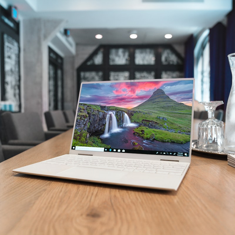Tablet vs Laptop for Work in 2025: The Line Has Blurred, But It Hasn't Disappeared